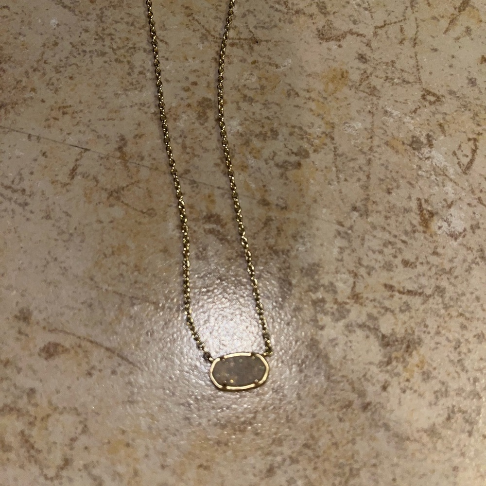 Kendra Scott gold glittery necklace